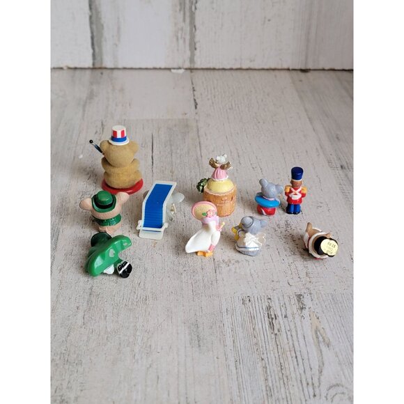 Unique animal holiday figurines Beach Xmas St Patty's variety figure set - Picture 10 of 10